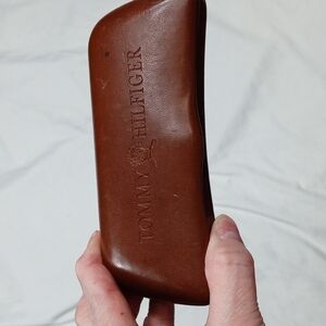 Tommy Hilfiger glasses case